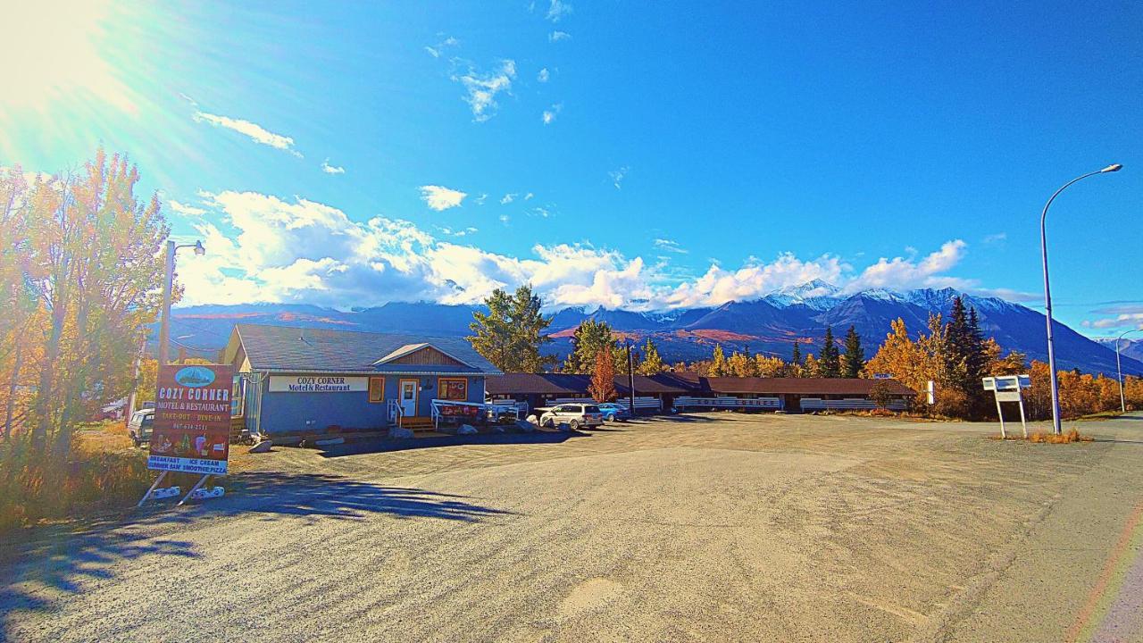 Cozy Corner Motel & Restaurant Haines Junction Εξωτερικό φωτογραφία