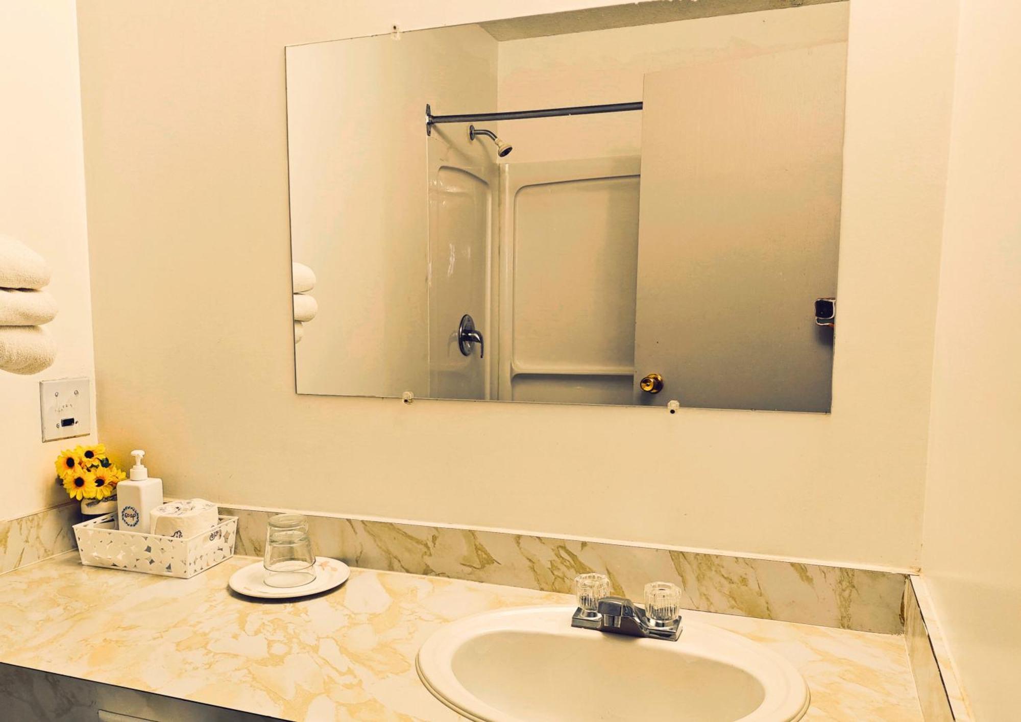 Cozy Corner Motel & Restaurant Haines Junction Εξωτερικό φωτογραφία