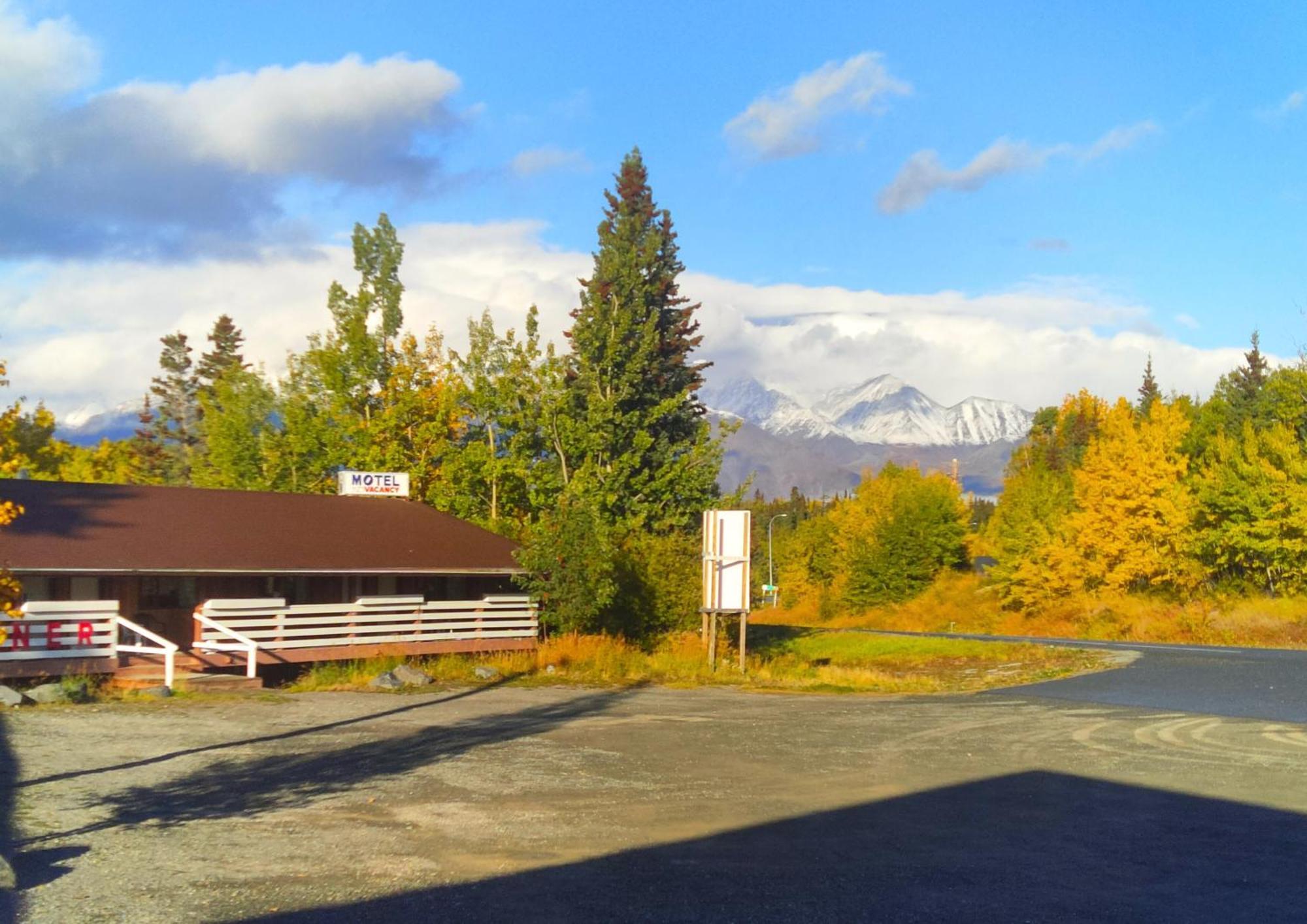Cozy Corner Motel & Restaurant Haines Junction Εξωτερικό φωτογραφία