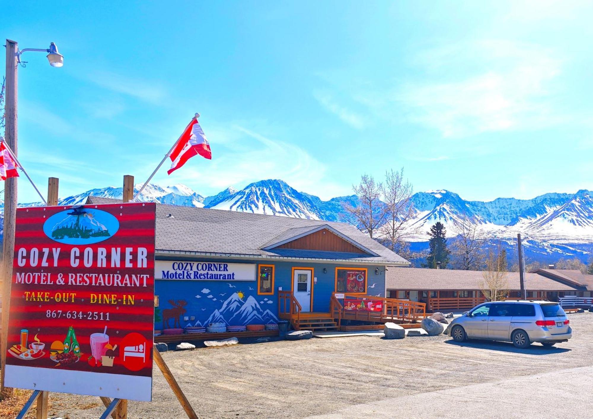 Cozy Corner Motel & Restaurant Haines Junction Εξωτερικό φωτογραφία
