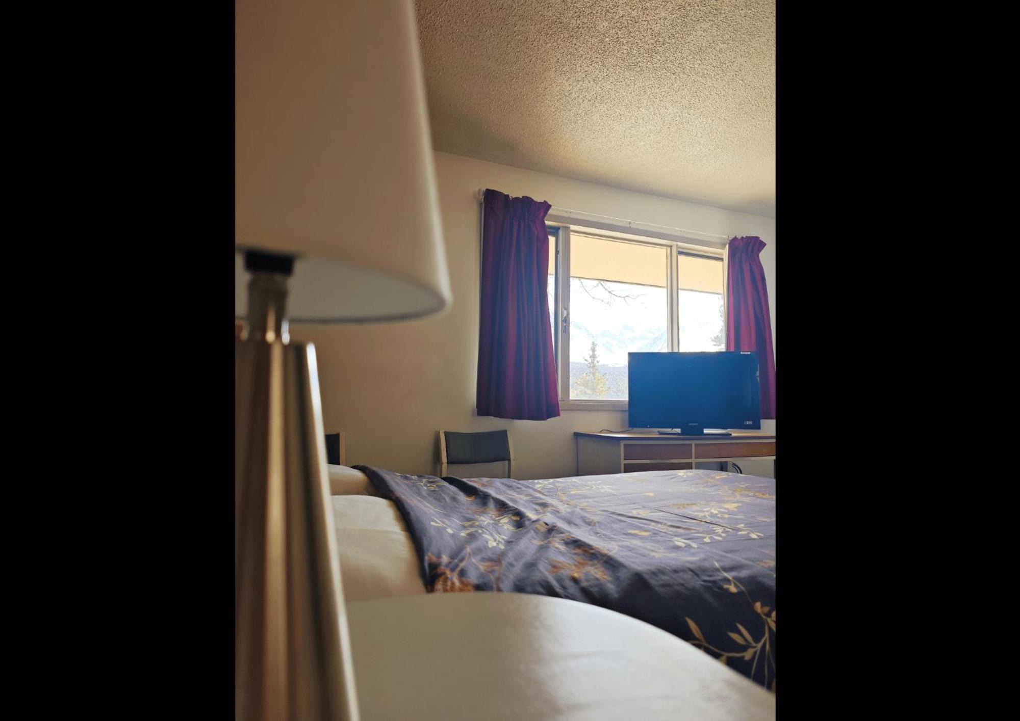 Cozy Corner Motel & Restaurant Haines Junction Εξωτερικό φωτογραφία